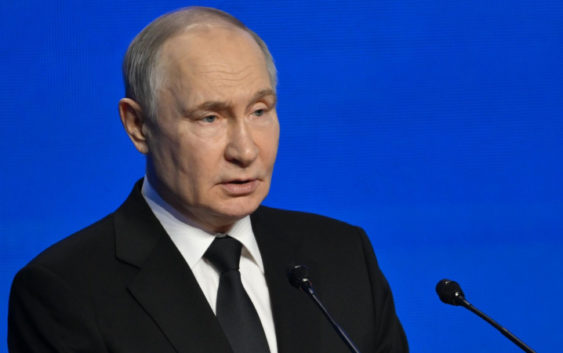 Россию хотели добить после распада СССР, заявил Путин