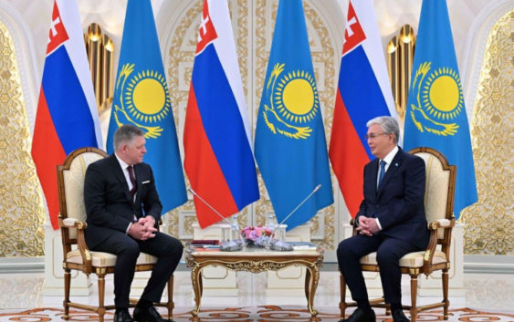 Казахстану будет сложно заместить Россию в поставках нефти в ЕС: эксперты о визите Фицо