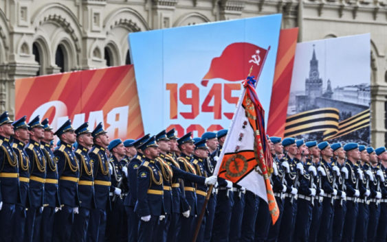 На Красной площади открылся иммерсивный музей к 80-летию Парада Победы