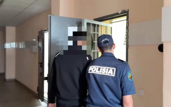 Напавшего на врача в Костанае мужчину арестовали на два месяца
