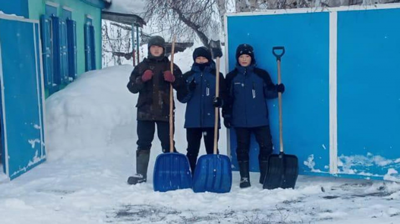 Школьники спасли жизнь бабушки в Абайской области