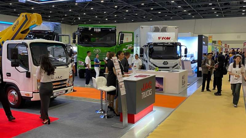 В Астане открылась международная транспортная выставка Komtrans+BUSexpo Astana 2025
